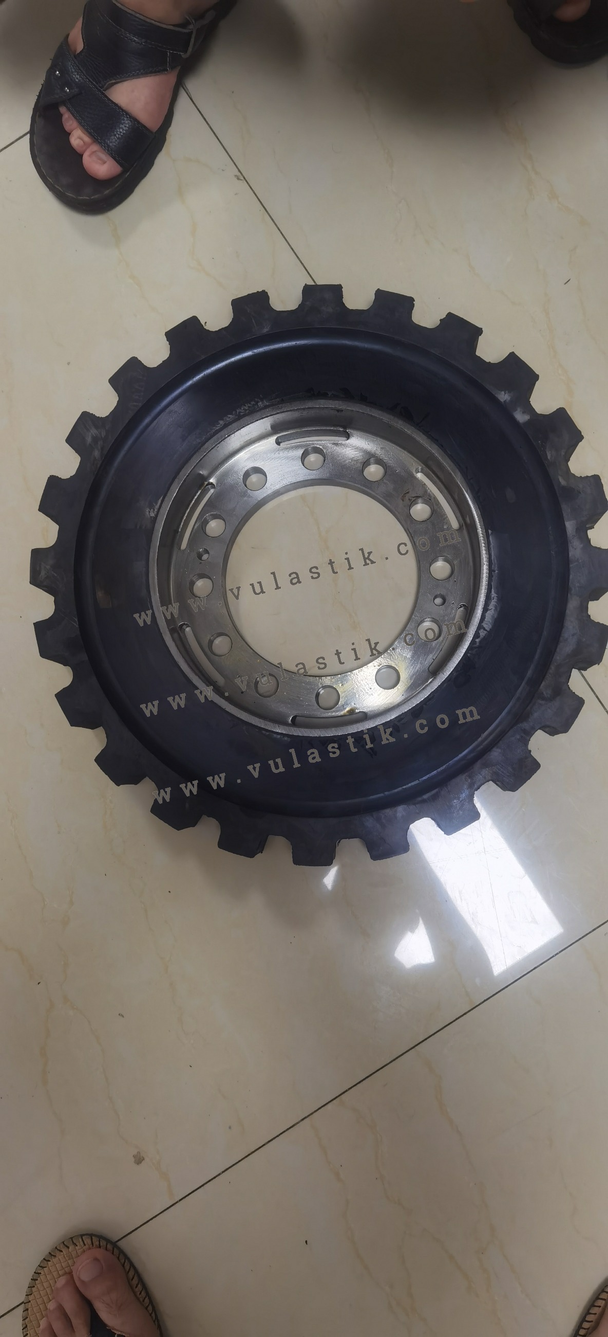 We specialize in selling CENTA and VULKAN vulastik.com brand couplings